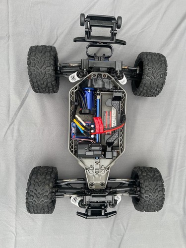 Traxxas Rustler 4 x 4 VXL Brushless Stadium Truck - Picture 2 of 7