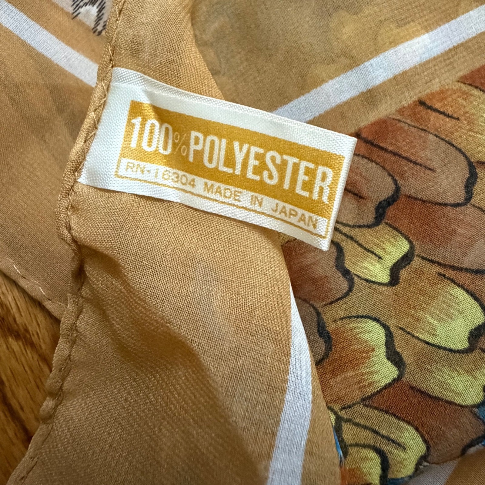 как выглядит Vintage Square Polyester Scarf With Feather Design In Earth Tones Made In Japan фото