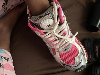 Balenciaga Runner Men's Mesh Low Top Sneakers Pink White Silver Lace Up Athletic