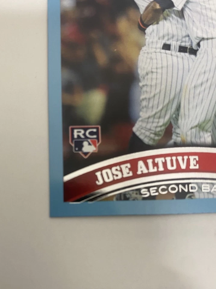 2011 Topps Update Series - Jose Altuve #US132 Blue (RC) Houston Astros Rookie - Image 2 of 4