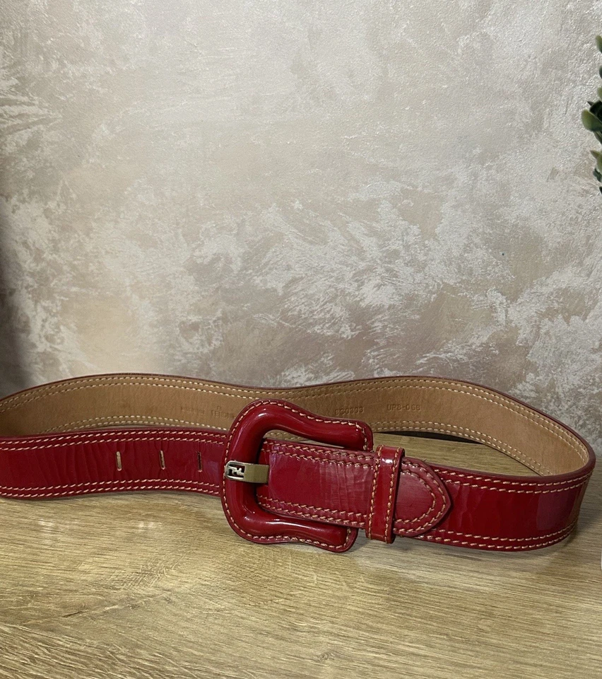 Cinturón Fendi B Hebilla Rojo Charol Ancho B Hebilla 32" 95 cm Foto 3 de 4
