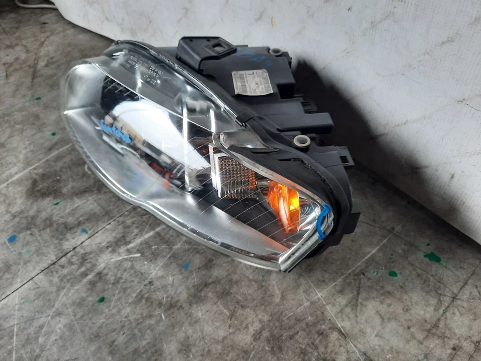 Faro izquierdo halógeno AUDI A4 QUATTRO 2005-2009 (06-08 sedán/carro) OEM USADO Foto 3 de 4