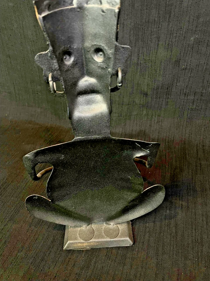 "Estatua de baterista tribal de metal hecha a mano - decoración de arte popular negro y dorado 15""" Foto 3 de 4