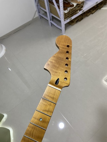 Large Reverse headstock 22Frets Roasted Flame Maple Electric guitar neck - Picture 3 of 5