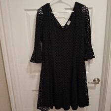 Vestido Naif Negro Encaje Cuello en V Crochet Manga Campana Línea A Talla Grande 1X