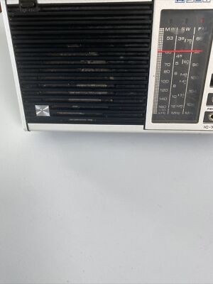 TOSHIBA／TRY X1600。ICラジオ。FM SW MW 3バンド。 TOSHIBA／TRY X1600。ICラジオ。FM SW MW 3バンド。 TOSHIBA TRY-X1600