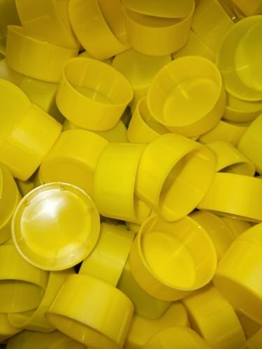 HI-VIZ YELLOW SCAFFOLD END CAPS FOR 48.3mm SCAFFOLD TUBES 2,600 x CAPS £189.95 - Picture 3 of 6