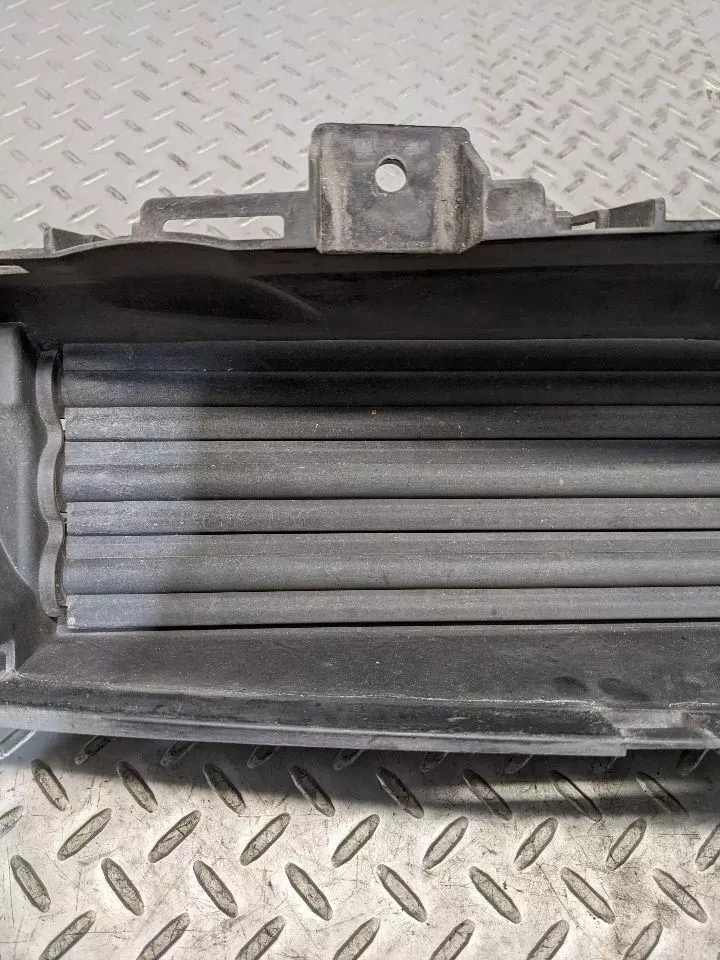 Chrysler 200 2015 2016 2017 obturador de parrilla activo delantero con motor 682002 1140618 Foto 3 de 4