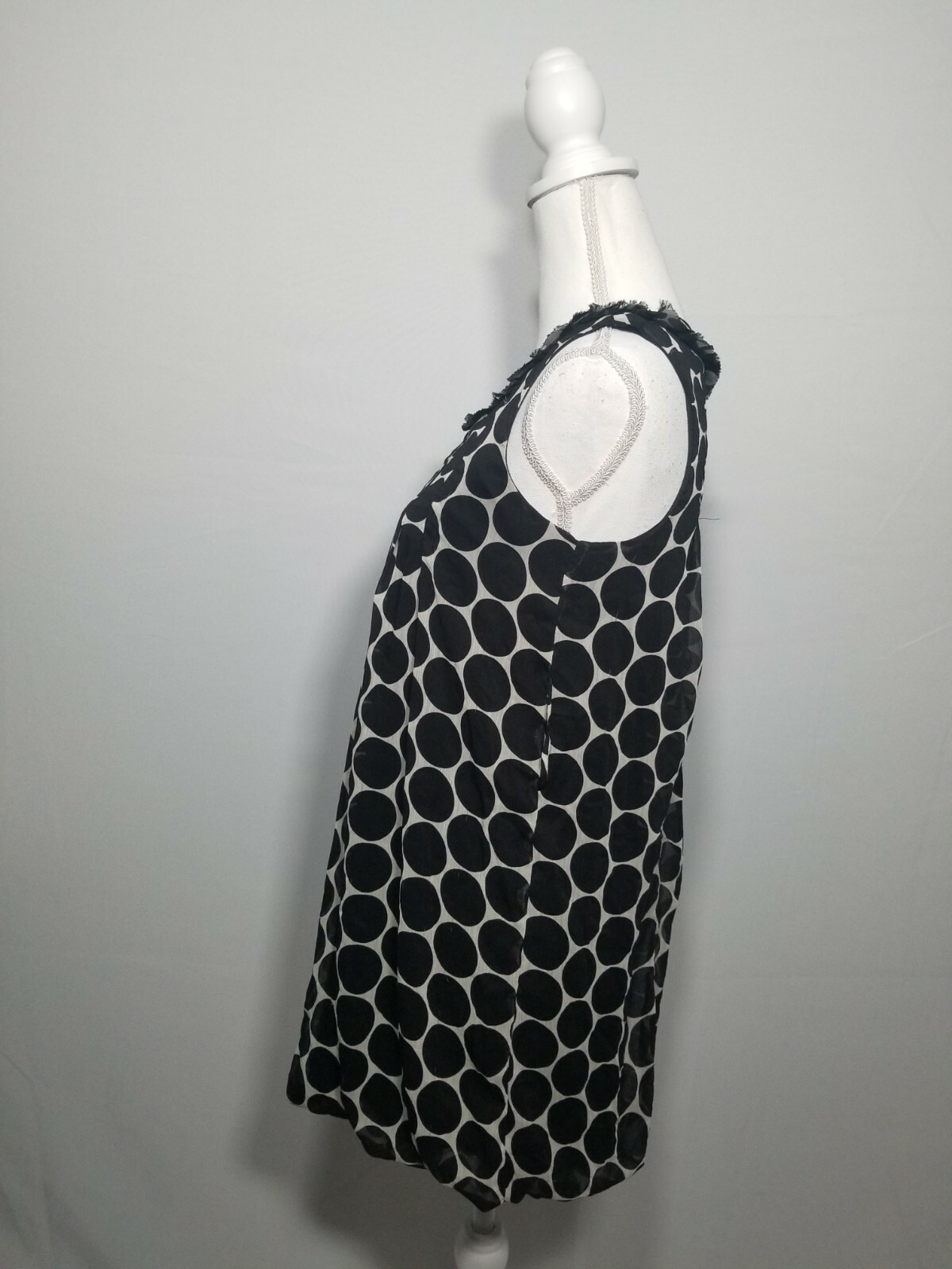 Women's Twenty One Sleeveless Polka Dot Long Tunic Top Black & White Size Small.