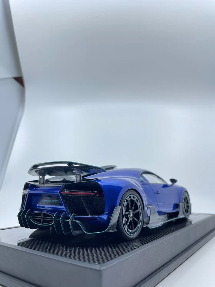 Bugatti Chiron Mansory Centuria (Sapphire Blue) [Timothy & Pierre] 1:18 scale - Image 3 of 4