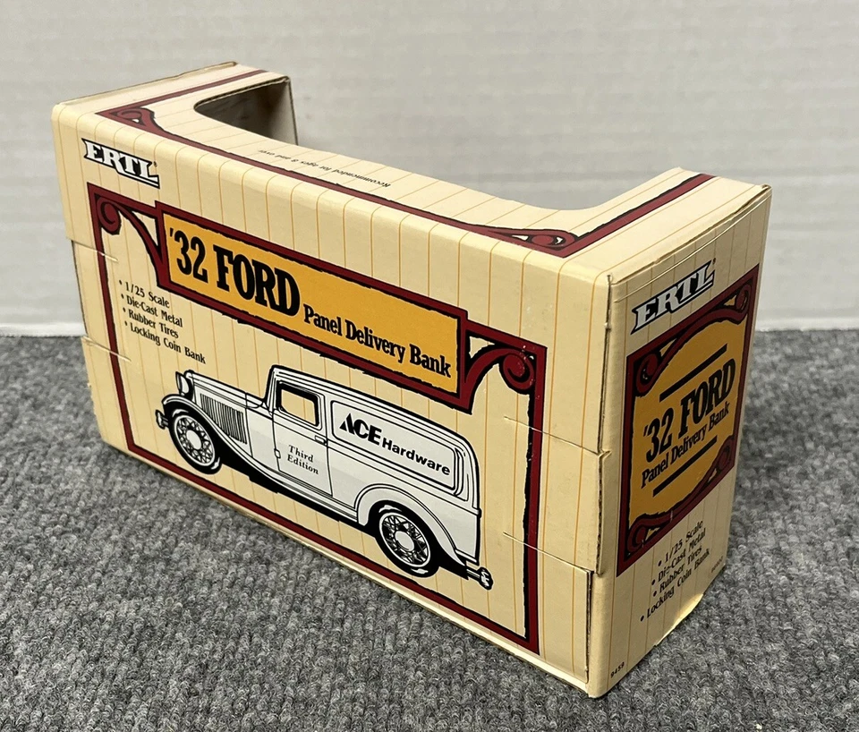 Banco de monedas ERTL 32 Ford Panel Delivery Ace Hardware Foto 3 de 4