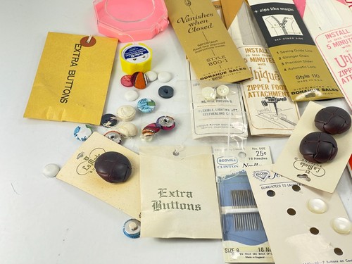 Vintage 61pc Sewing Sew Knitting Lot Zippers Buttons Snaps Fasteners Needles Etc - Picture 12 of 12