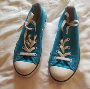 girls turquoise converse