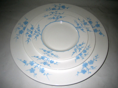 Spode Blanche de Chine Geisha Light Blue dinner plate salad plate bread plate