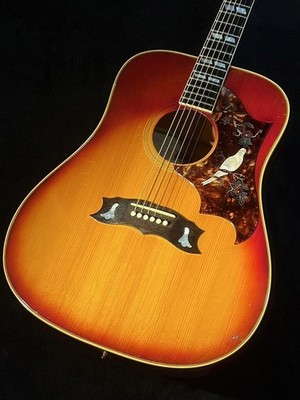 Gibson Dove Custom Cherry Sunburst 1970s Vintage Acoustic Guitar USA Made