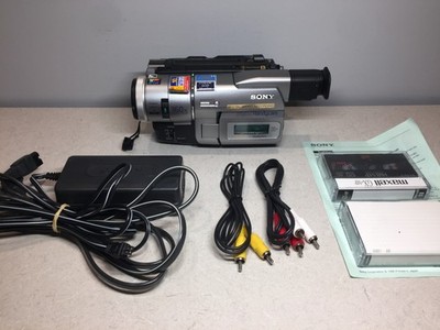 Sony DCR-TRV103 Digital8 Hi8 8mm Video8 Camcorder NTSC With AC Adaptor