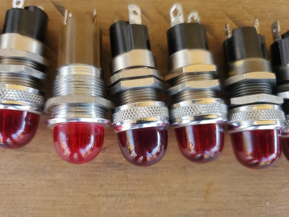 Lote De DIALCO 75W 120V PANEL MONTAJE INDICADOR TIPO ROJO VERDE JOYA LUCES PILOTO Foto 4 de 4