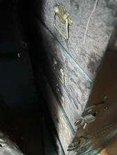 steamer trunk vintage