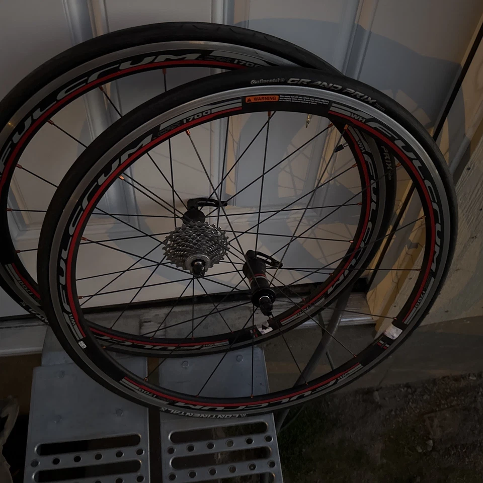 Juego de llantas de bicicleta Fulcrum 1700 Foto 2 de 4