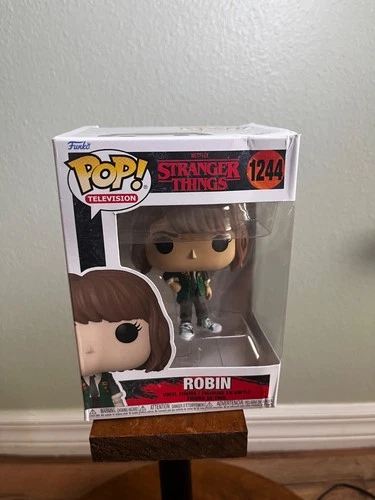 Funko Pop! Vinyl: Stranger Things - Robin #1244 - Damaged box