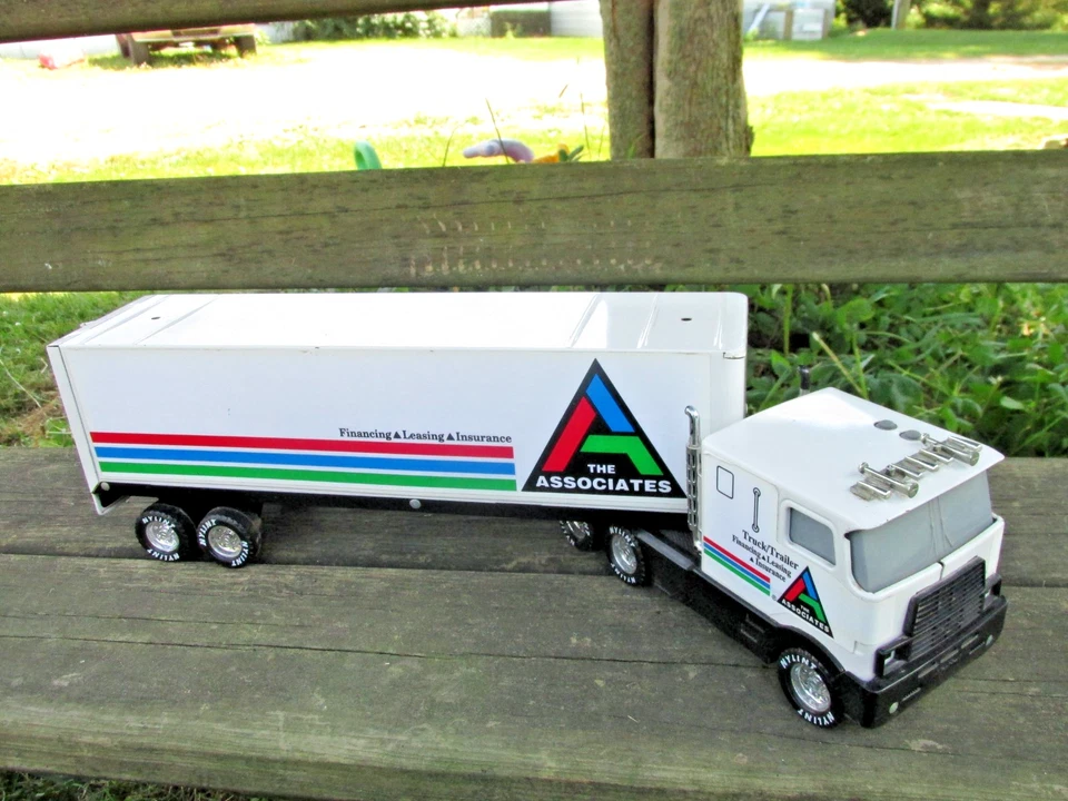 Semi reboque trator Nylint The Associates financiamento leasing seguro pré-owne - Imagem 3 de 4