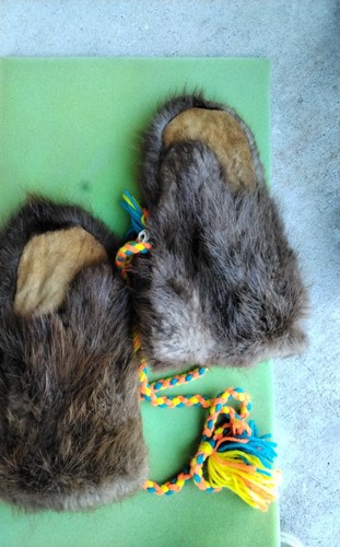 Handmade Alaska Eskimo Beaver Fur Mittens Men's Large Pre-Owned Good Condition