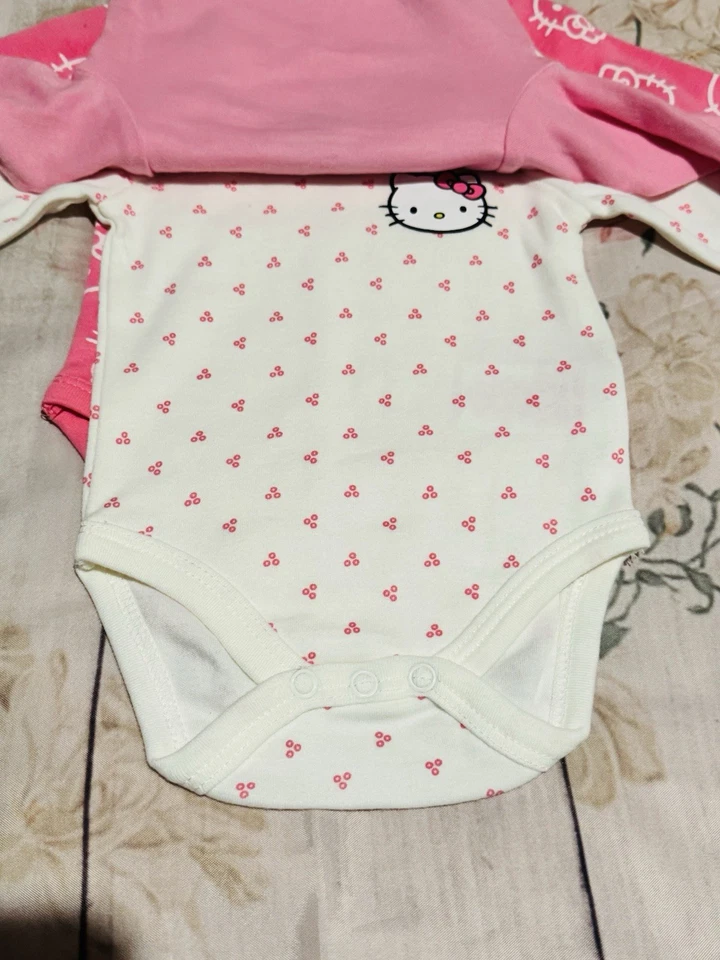 Conjunto de 3 mono manga larga Hello Kitty lunares rosa y blanco 3 meses nuevo con etiquetas Foto 2 de 4