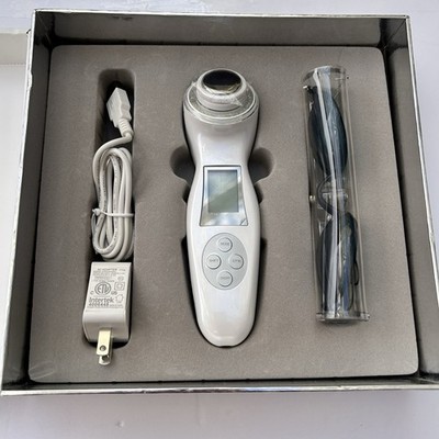 Beauty Frizz Beauty Boost Technology Ultrasonic Facial Device LED Light Therapy