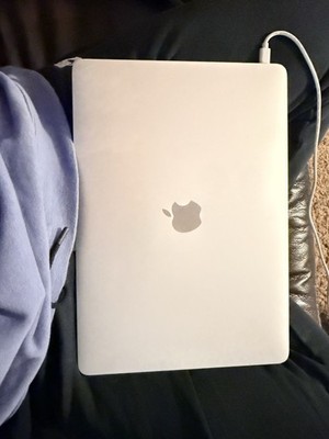 Apple MacBook Air 13'' Silver Laptop SSD Backlit Keyboard Webcam Bluetooth