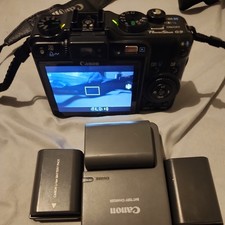 Canon PowerShot G9 12.1MP Compact Camera W/Battery Charger  Extra Battery