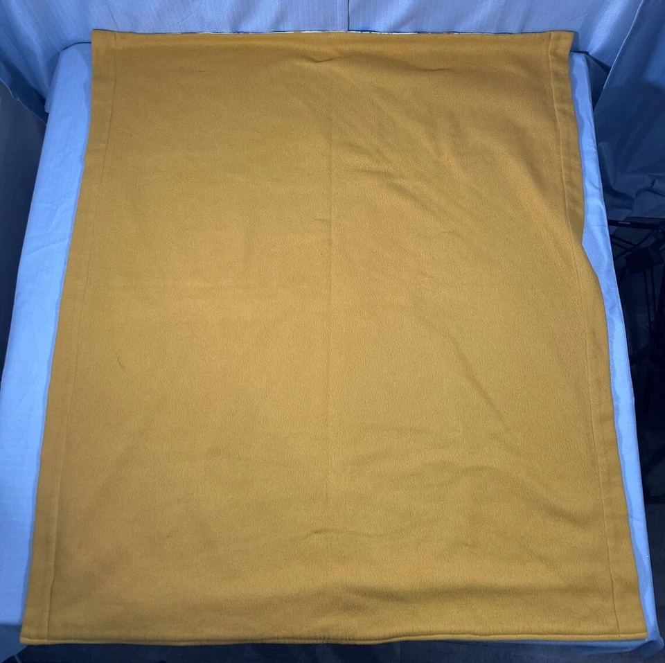 Manta Bebé Madagascar 42"x50" Hecha a Mano Reversible Amarillo Merman Alex Foto 4 de 4