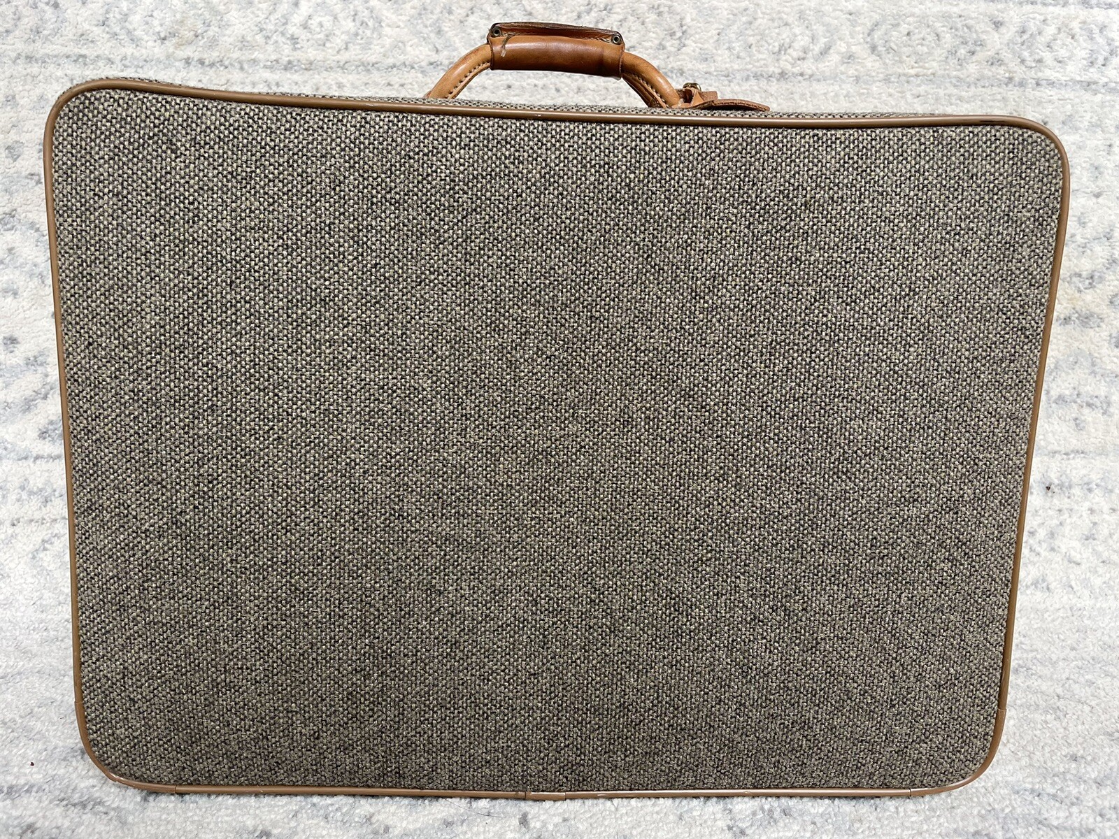 Picture 2 of 23