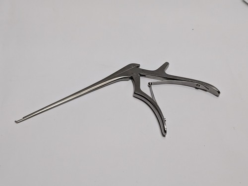 V. MUELLER NL6147 Forceps Made In Germany (USED). - Picture 4 of 8