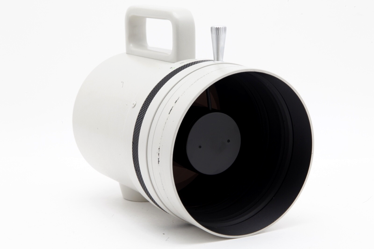 Minolta RF 800mm f8 Reflex MD Lens with Filters, Manual, & Case