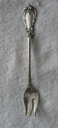 Burgundy Reed and & Barton Sterling Silver Seafood Cocktail Lobster Fork (3 avai