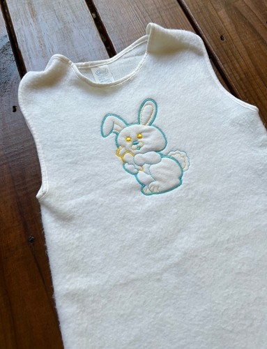 Vintage 80's English little girls baby toddler 0-6 months fuzzy bunny baby sack - Picture 7 of 13