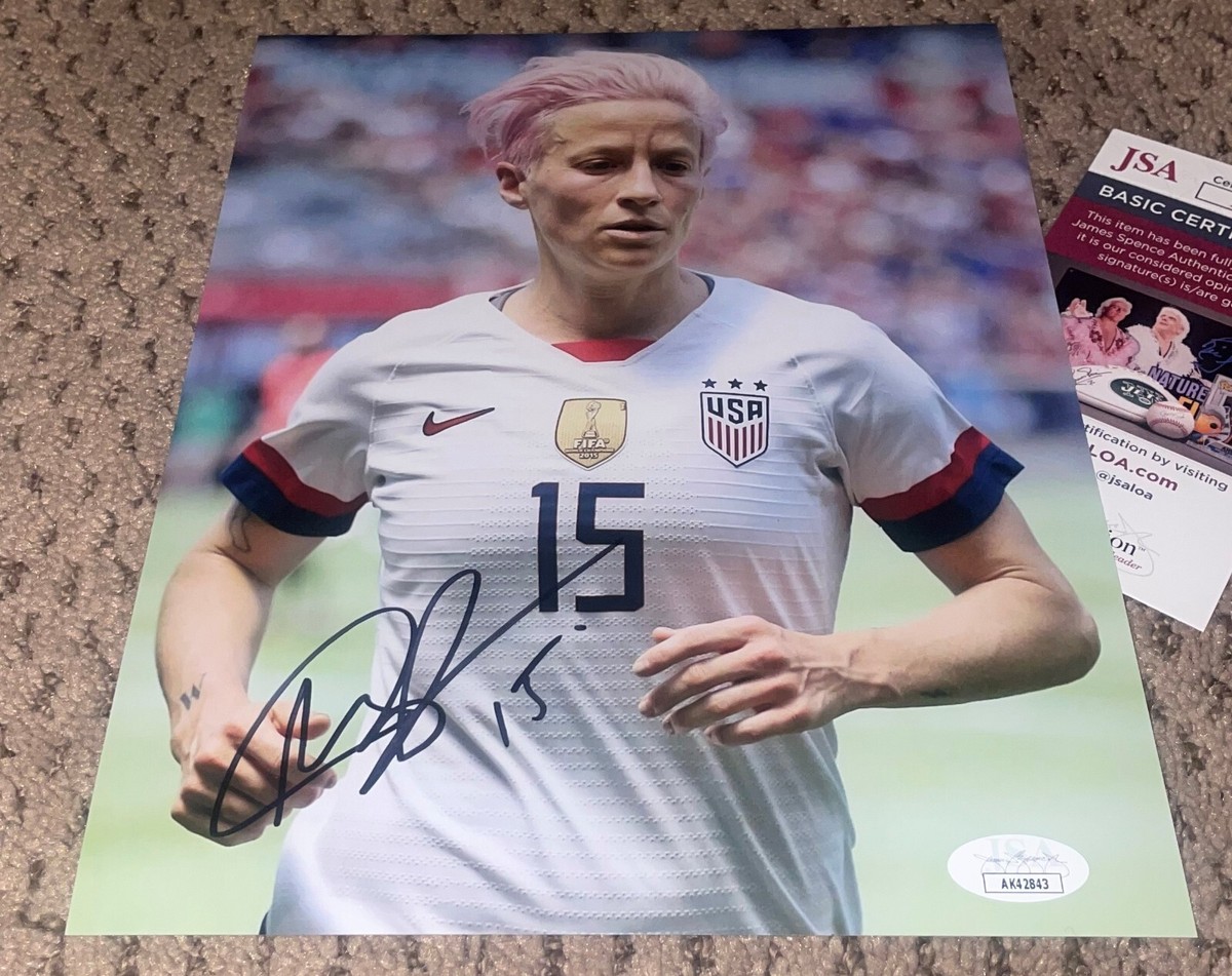 ⚽ MEGAN RAPINOE SIGNED 8X10 PHOTO JSA AUTOGRAPH USA SOCCER USWNT