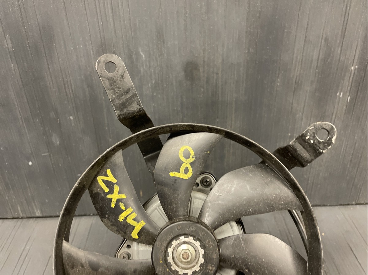 ‪ꪔ̤̮i‪ꪔ̤̮i　0509 2009 Kawasaki Ninja ZX14 Fan assembly radiator fan OEM