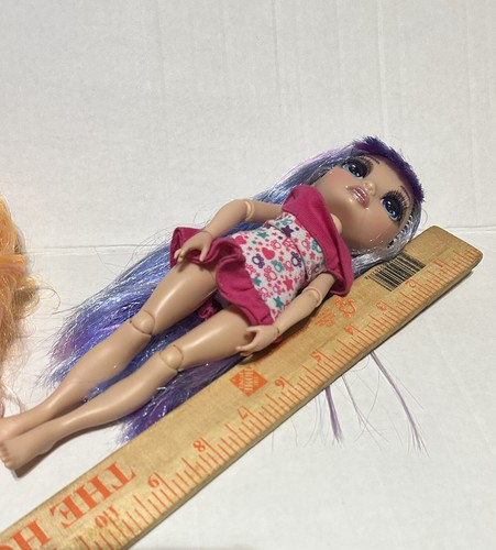 Rainbow High Violet Willow Winter Break Doll 2019 Barbie Dress - Picture 5 of 5