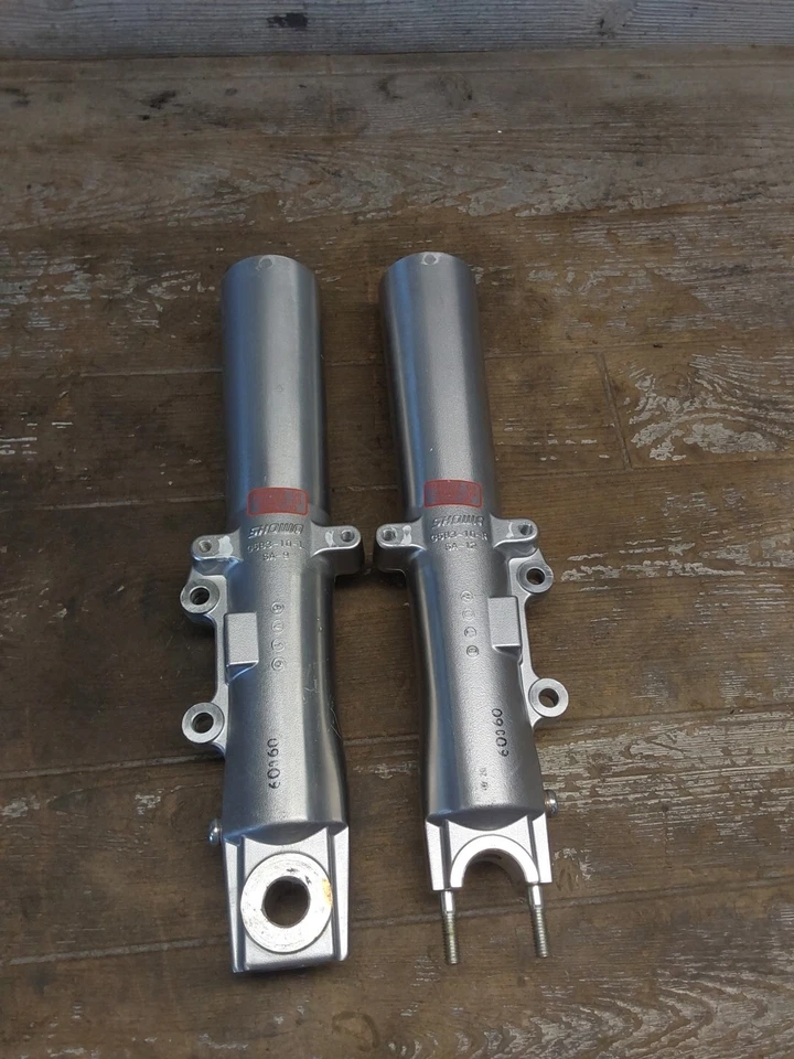 Deslizadores de horquilla Harley-Davidson Showa OEM R46502-09 G5b3-10-L Sa-9, G5b3-10-r Sa-12 Foto 2 de 4