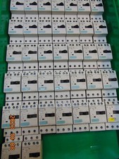 (1) SIEMENS 3RV1011-0JA10 MOTOR STARTER PROTECTOR CIRCUIT BREAKER 0.7-1A AMP