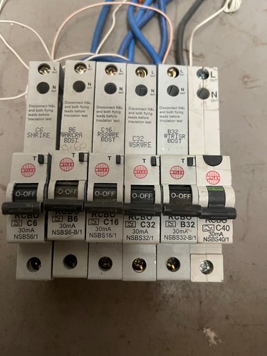 Wylex NSBS RCBO NSBS16/1 NSB Type B C 30mA Type A NSBS32/1 NSBS32-B/1 - 第 1/1 張圖片