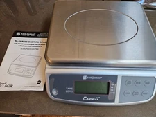 San Jamar Escali Promzr M-Series Digital Scale with Display Hold for Kitchens