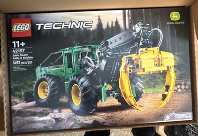 LEGO Technic John Deere 948l-II Skidder 42157 Pneumatic Functions 1492pcs