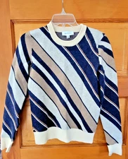 Carven wool sweater size small with mettalic accents excellent condition 