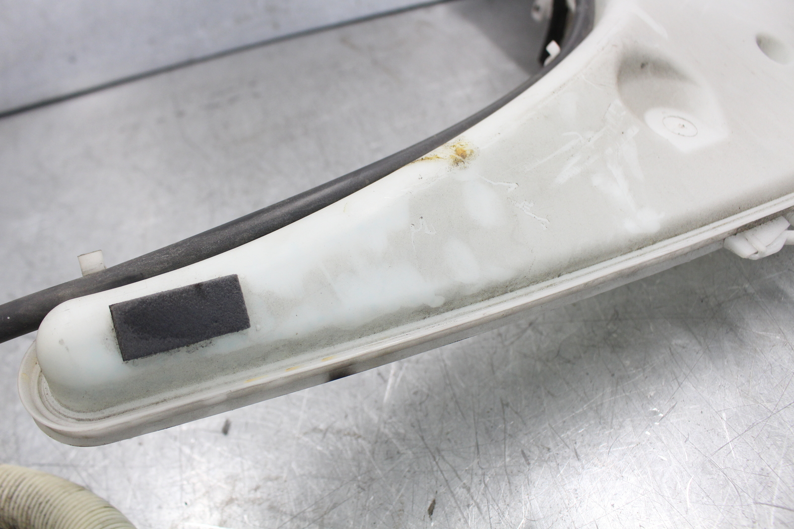 0711 BMW E90 E91 E92 WINDSHIELD HEADLIGHT WASHER FLUID RESERVOIR TANK OEM LM67 eBay