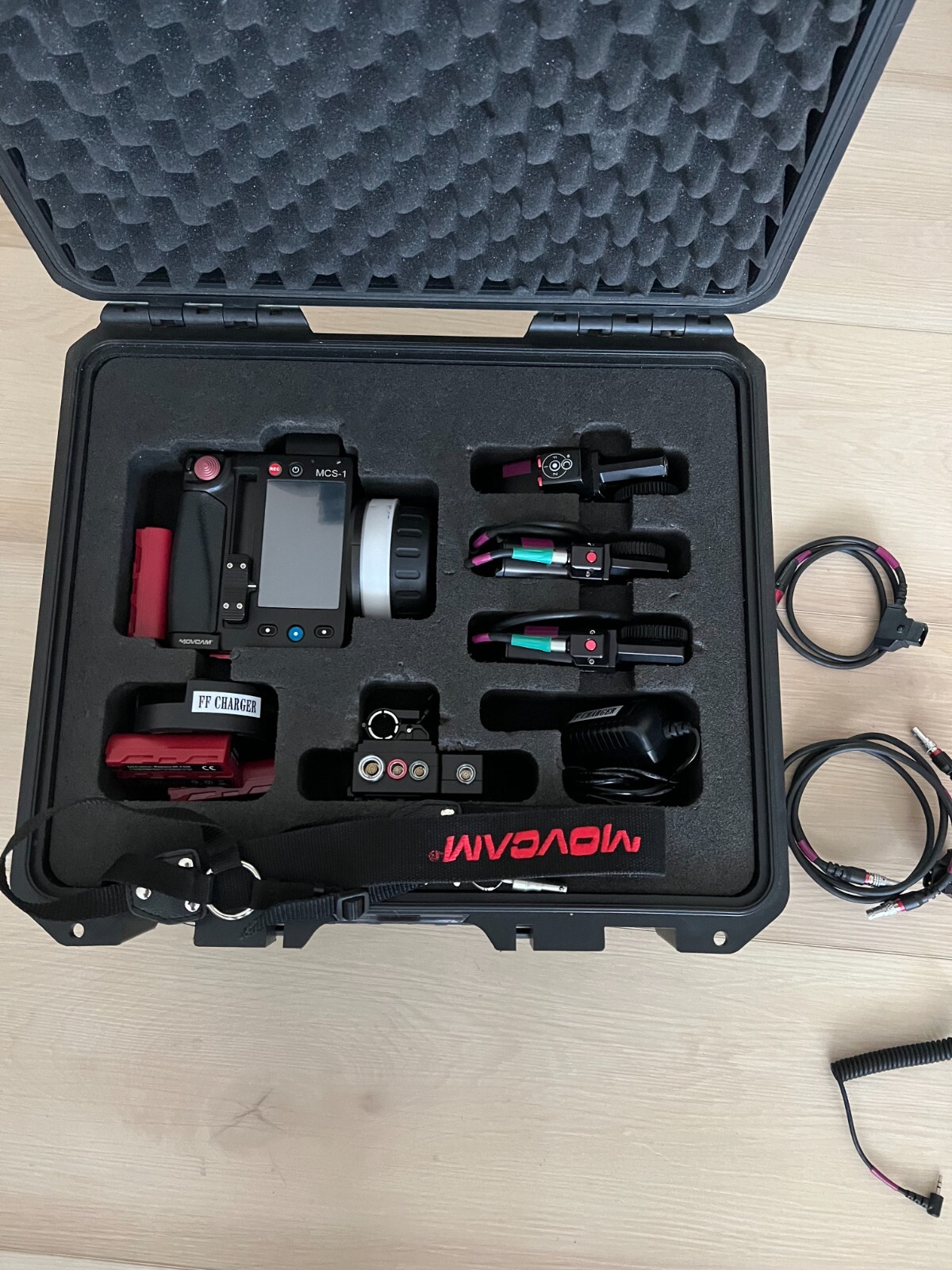 Movcam 3Axis Wireless Follow Focus System (FIZ) eBay