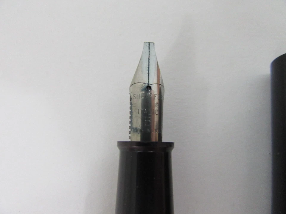 Pluma Estilográfica Vintage Sin Tonterías NEGRA Sheaffer Plumín Fino - Hecha en EE. UU. - Mancha Foto 4 de 4