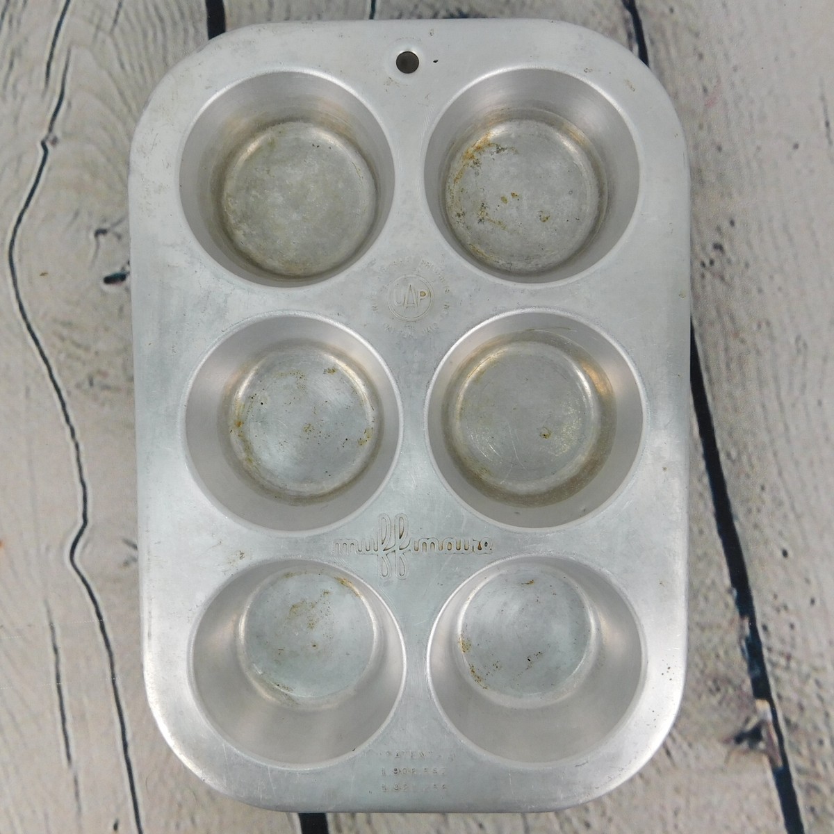 Vtg Muffinaire Muffin-Pan United Aircraft Products UAP-6 Muffin Cupcake Pan  10