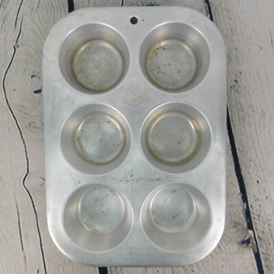 Vtg Muffinaire Muffin-Pan United Aircraft Products UAP-6 Muffin Cupcake Pan  10